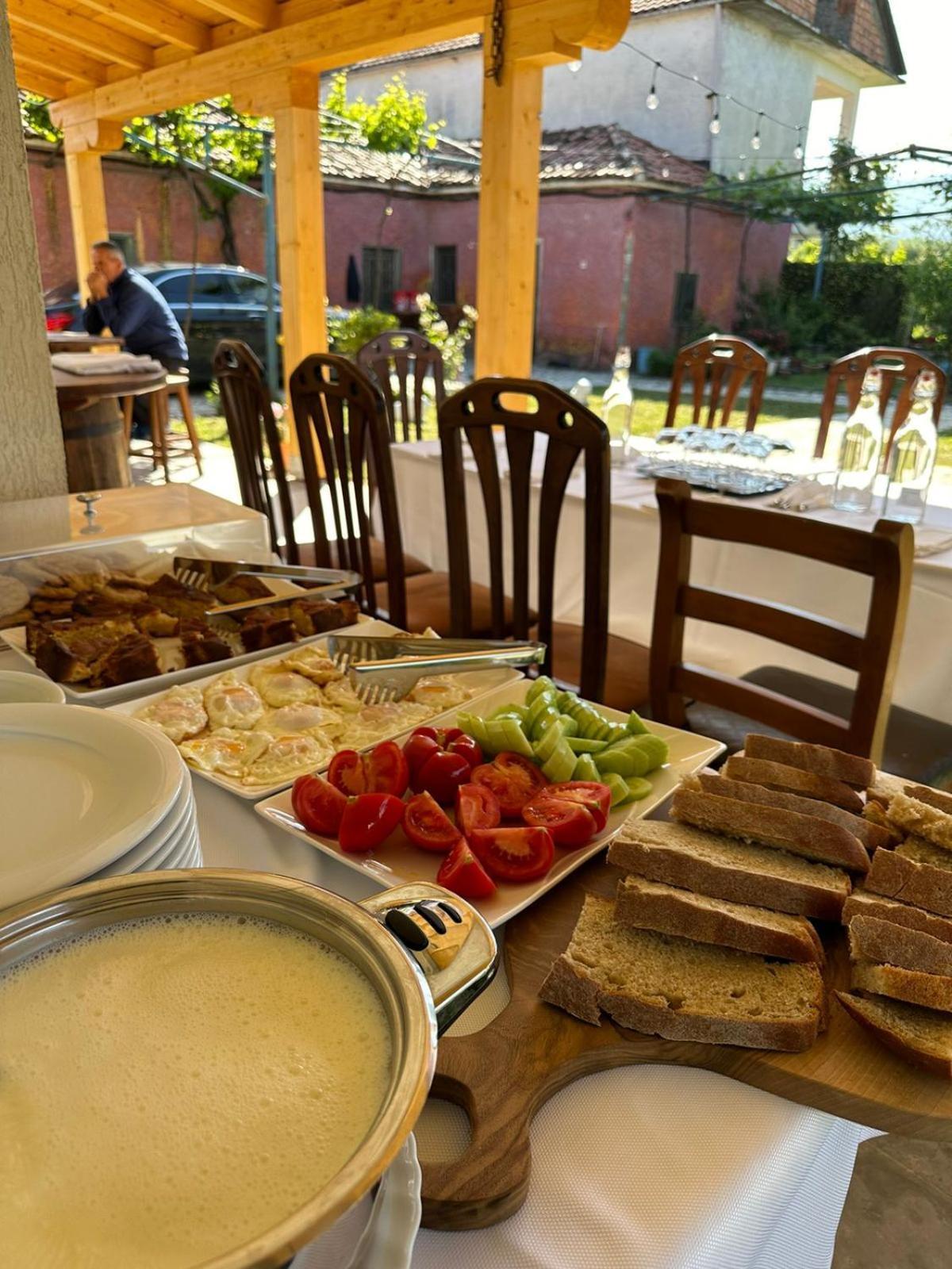 Guesthouse Marku - Mrizi I Zanave Fishte エクステリア 写真